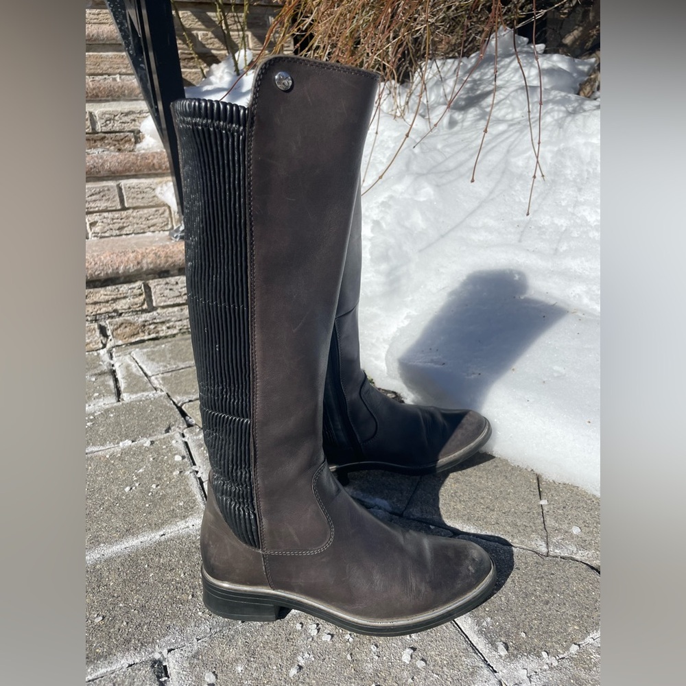 Caprice Stylish Black and Brown Boots - Picture 15 of 17